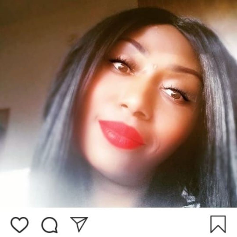 Meet your Posher, Monique